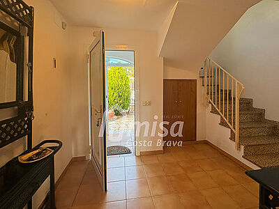 Beautiful house with pool in a privileged area of Costa Brava
