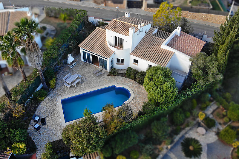 Schönes Haus mit Pool in einer privilegierten Gegend der Costa Brava