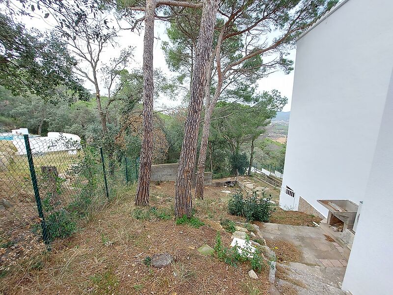 Casa aislada  en un entorno natural   de  Sant Antoni de  Calonge