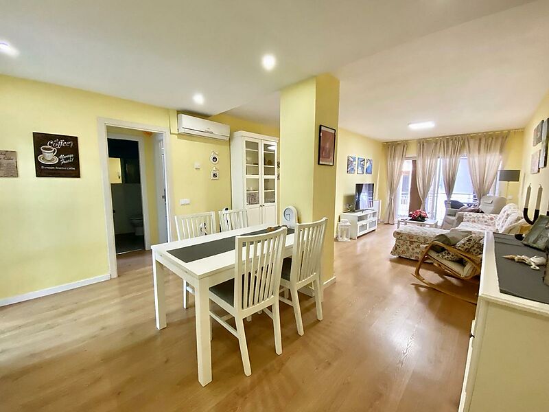 Apartment in Rambla Vidal Building, right in the center and 2 minutes from the beach ?
