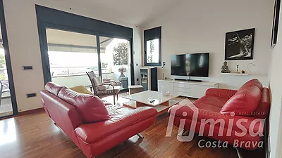 Modernes Haus in der Urbanisation Finca Verd, Calonge, Costa Brava mit Touristenlizenz
