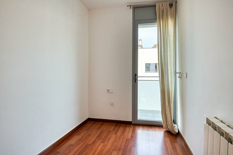 Semi-detached house with terraces and pool.- Sant Feliu de Guíxols