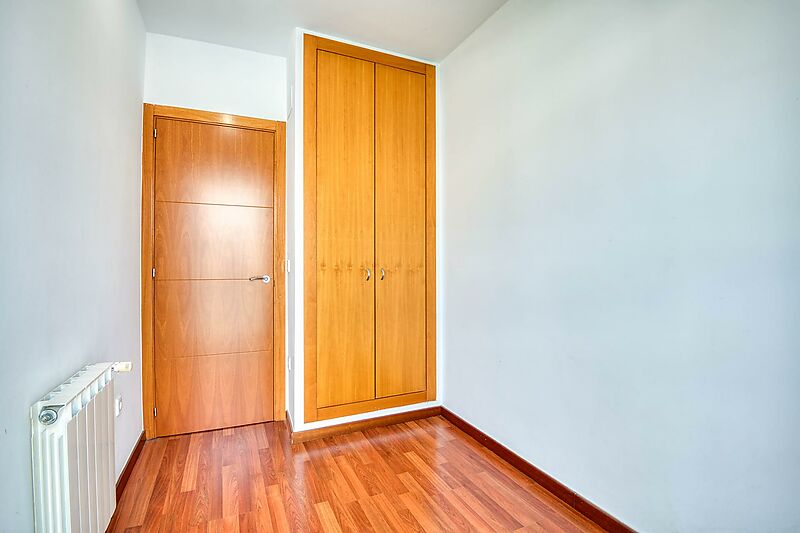 Semi-detached house with terraces and pool.- Sant Feliu de Guíxols