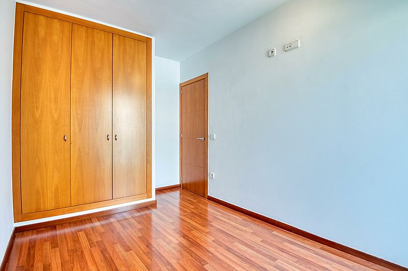 Semi-detached house with terraces and pool.- Sant Feliu de Guíxols