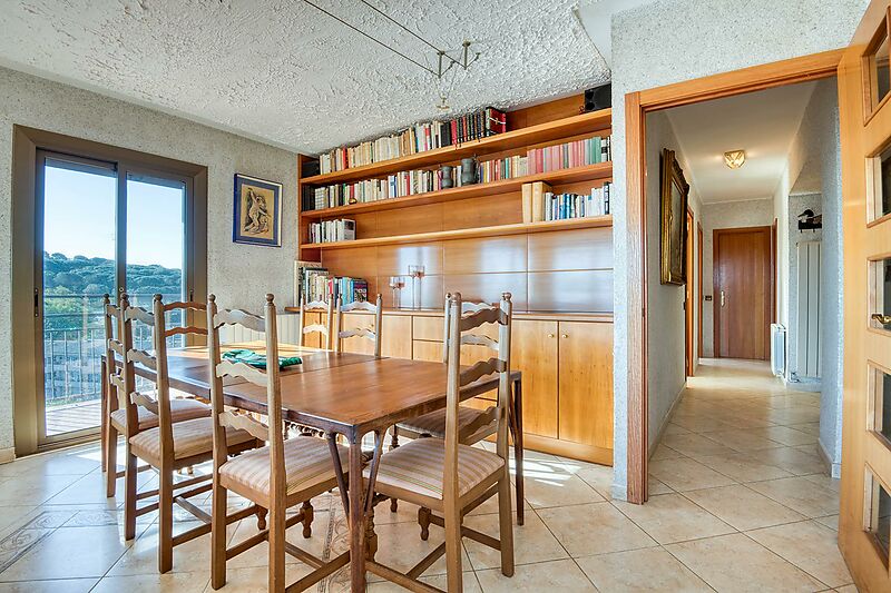Preciós habitatge amb terrassa i vistes . Platja d Aro