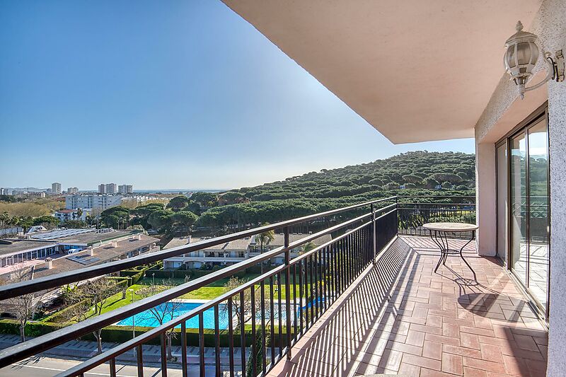 Preciós habitatge amb terrassa i vistes . Platja d Aro