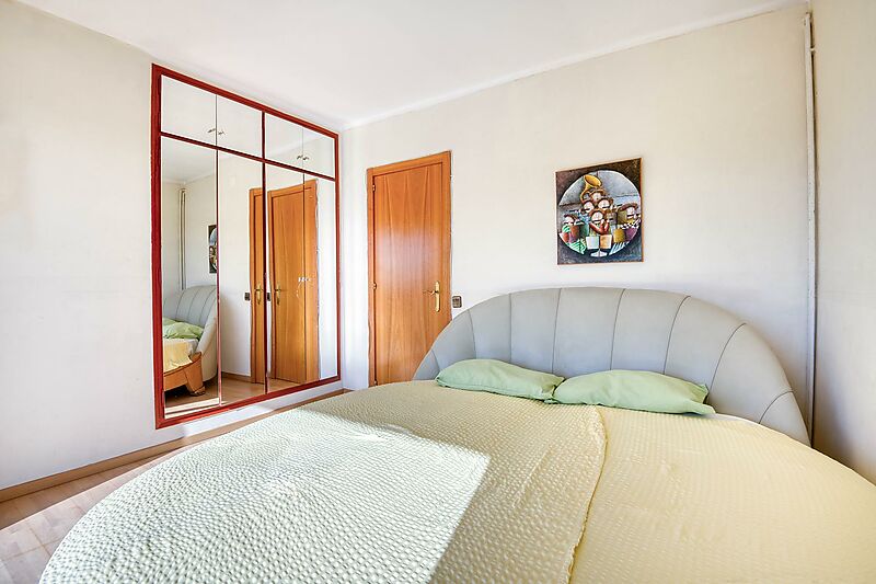 Preciós habitatge amb terrassa i vistes . Platja d Aro