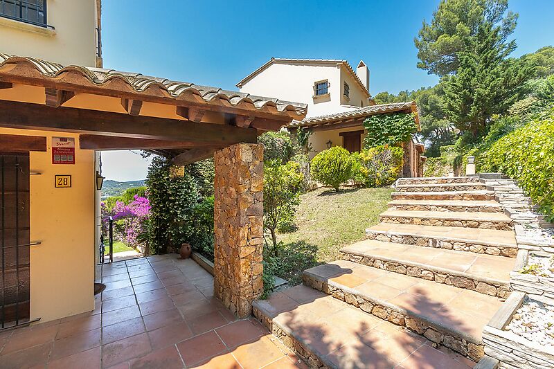 HOUSE WITH TOURIST LICENSE Stunning Sea View House in Llafranc