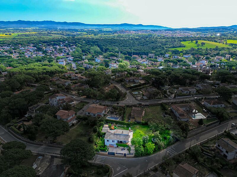 Maison individuelle avec terrasse et garage.- La Canyera, Llagostera