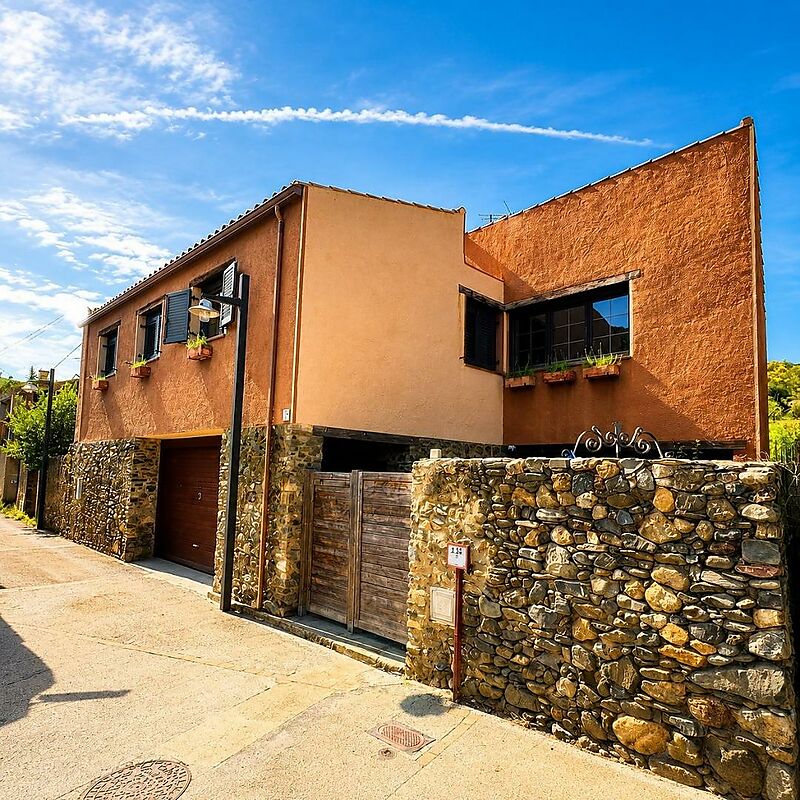 Exklusives Haus in einer idyllischen Wohnanlage im Alt Empordà