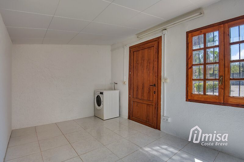 Encisadora casa independent completament reformada amb piscina i jardí a Vescomtat de Cabanyes, Calonge