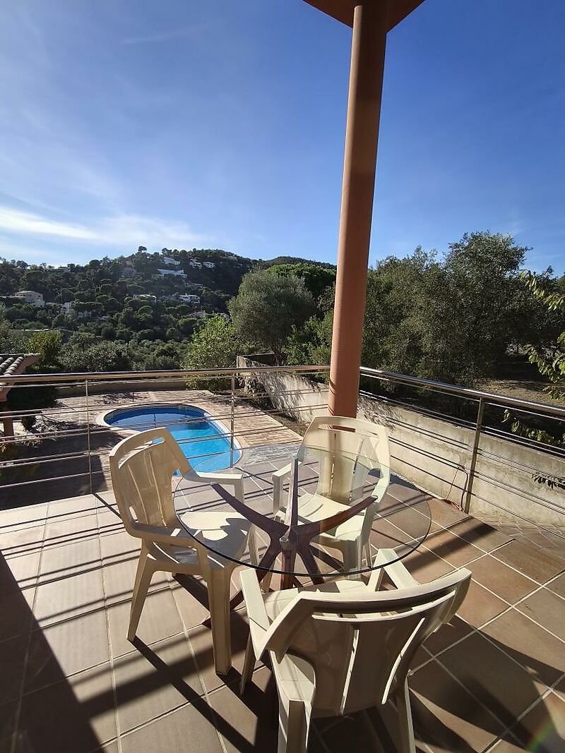 Chalet independiente con gran jardín y máxima tranquilidad en Calonge