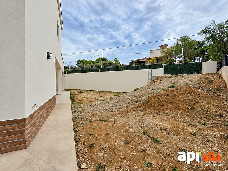 Casa unifamiliar de recent construcció a Mas Pere Calonge