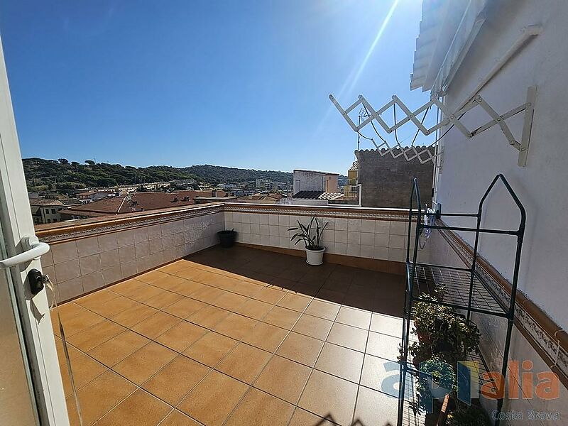 DUPLEX AMB TERRASSA A SANT FELIU DE GUÍXOLS