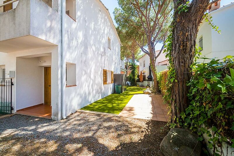 Charming townhouse in the heart of Platja d Aro, just 2 minutes from the beach