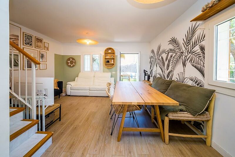 Charming townhouse in the heart of Platja d Aro, just 2 minutes from the beach