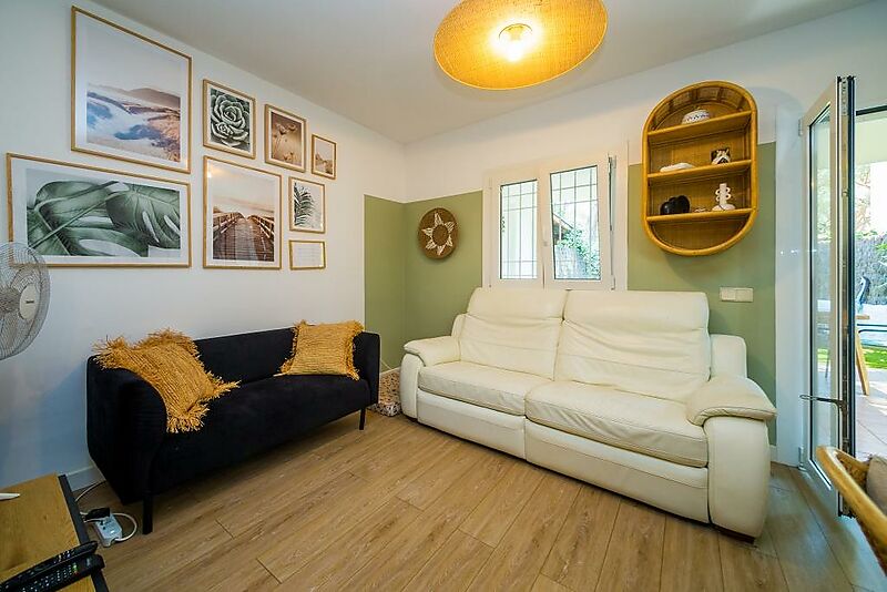 Charming townhouse in the heart of Platja d Aro, just 2 minutes from the beach