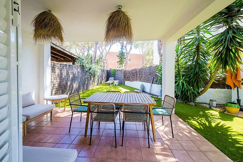 Charming townhouse in the heart of Platja d Aro, just 2 minutes from the beach