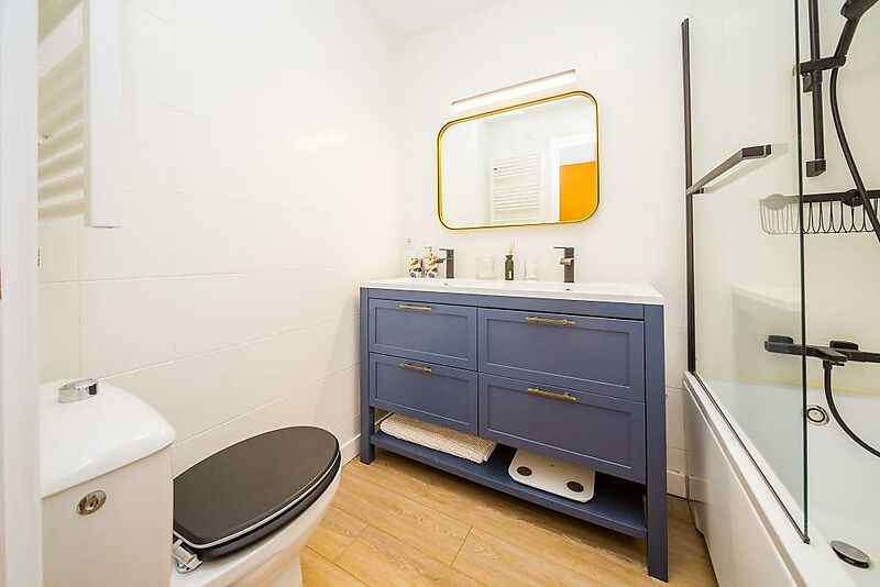 Charming townhouse in the heart of Platja d Aro, just 2 minutes from the beach