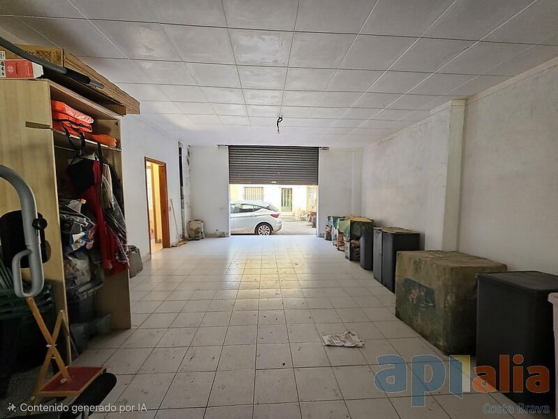 100 M STORAGE UNIT/GARAGE AT STREET LEVEL IN SANT FELIU DE GUÍXOLS
